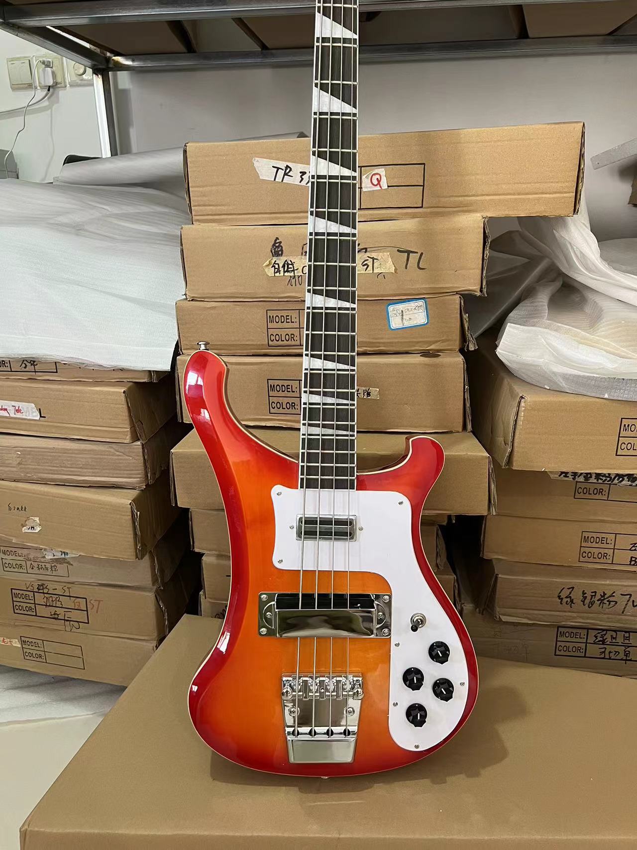 Bass Guitar Fretless - Nowa gitara basowa 2026, Cherry Sunburst,